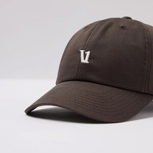 NWT Vuori Dad Hat 2.0 - Java